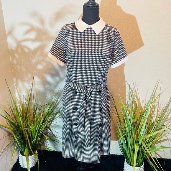 Shelby & Palmer Dresses & Skirts - Shelby & Palmer Black and White Houndstooth Dress
